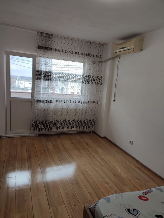 Inchiriere apartament 2 camere Ploiești B-dul București proprietar