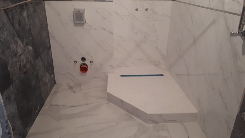 Кафельщик, укладка плитки