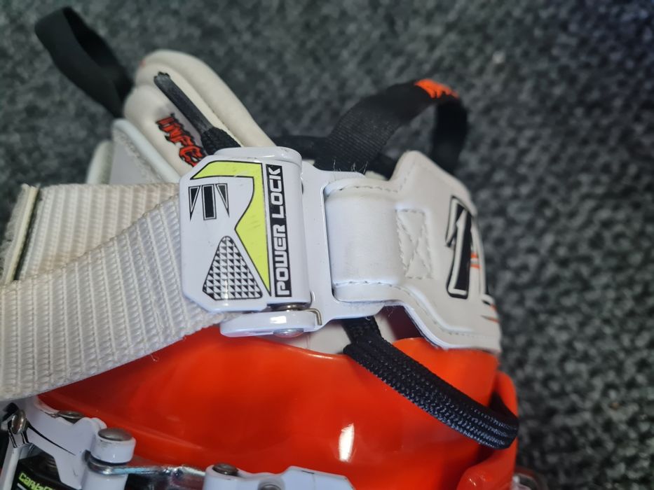 Ckи обувки Тecnika