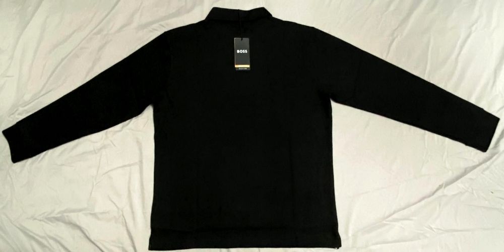 Vând bluza nou de bărbați Boss