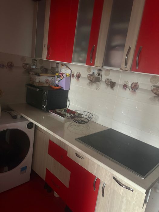 Vând cameră de cămin