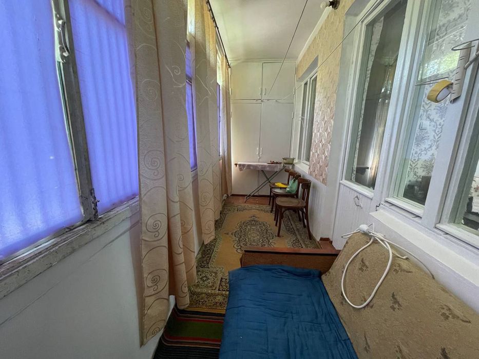 2\2\4ЮНУСАБАД-8  ,бал 1.5/6 комнаты раздельные