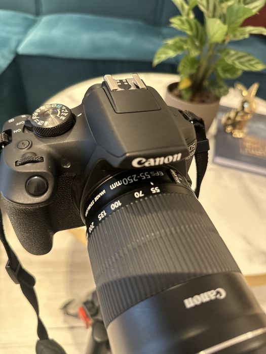 Cannon DSLR 2000D