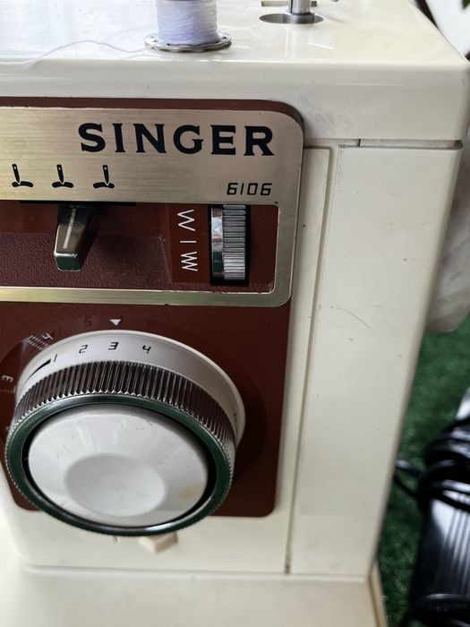 Masina de cusut Singer