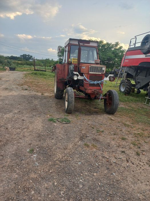 Tractor u 650 de vânzare