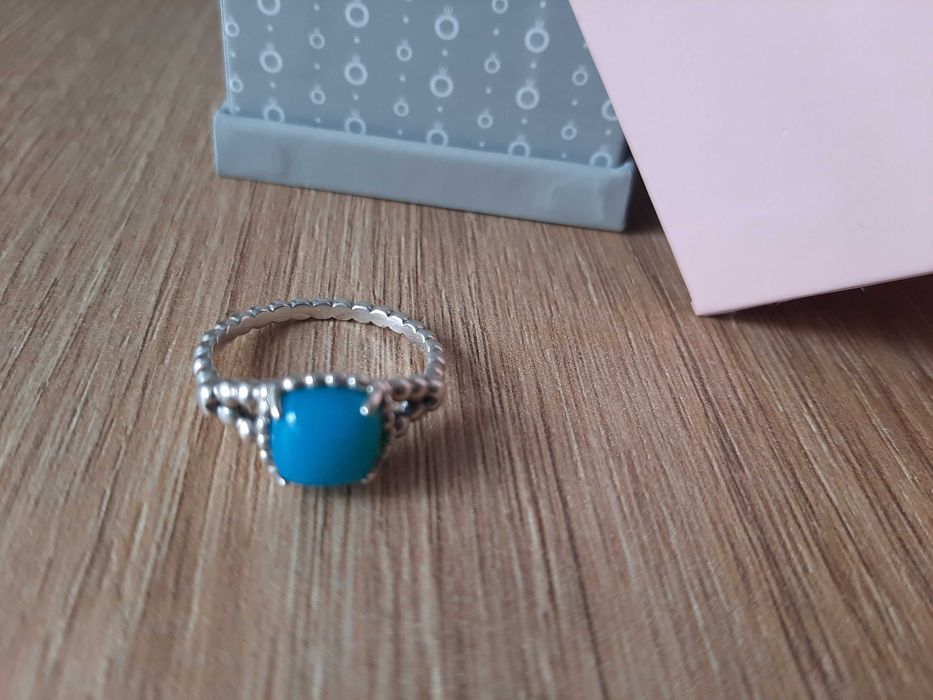 Пръстен Pandora син камък