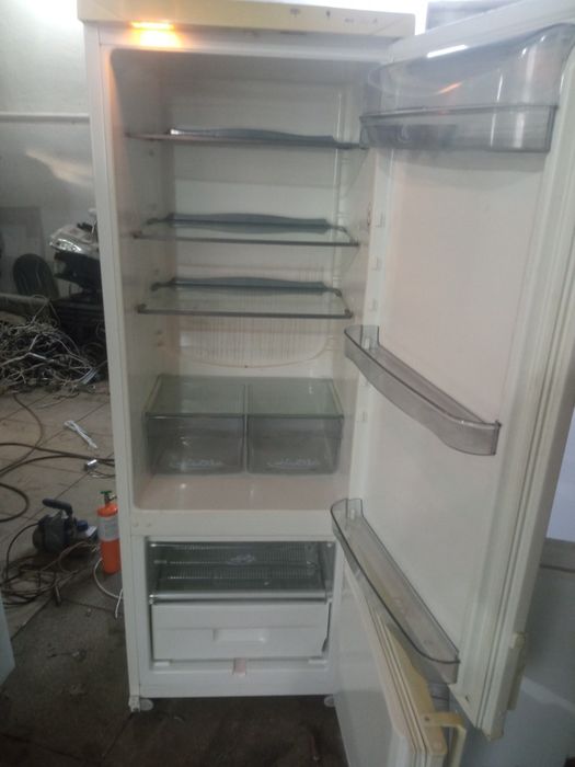 Продам холодильник