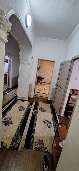 Продаётся 4/1/4  3 переделанная в 4-х комнатная квартира  115 кв метр.