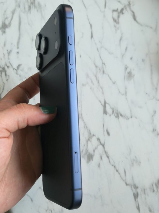 Vand Iphone 17 Pro Max piese(recarosare)