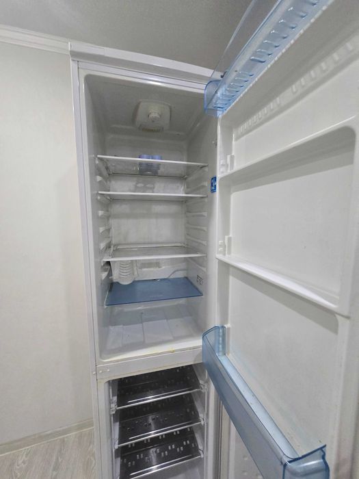 Продам холодильник срочно самовывоз