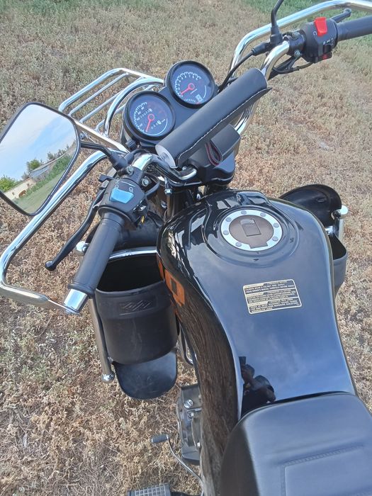 Продам мотоцикл 200 куб