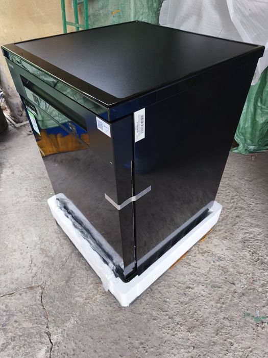 Продам посудомоечную машину