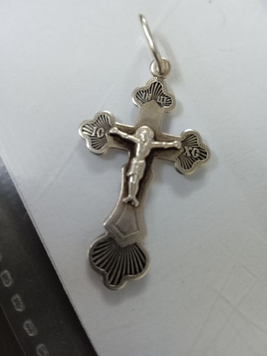 Продам серебряное кольцо "спаси и сохрани" и крестик