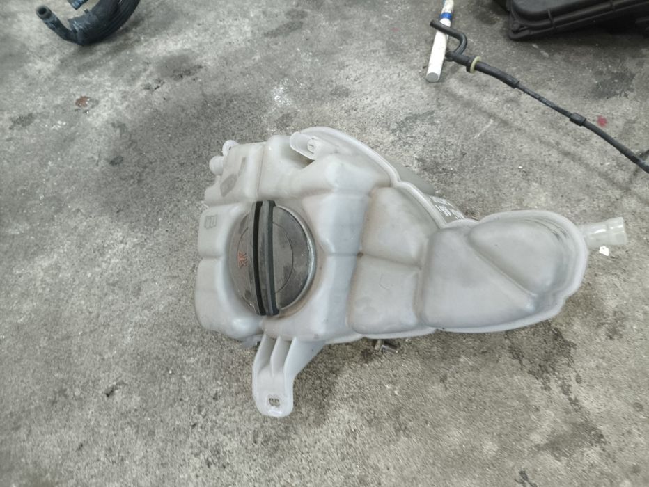 Разширителен съд за Audi A8 D4 4.2tdi