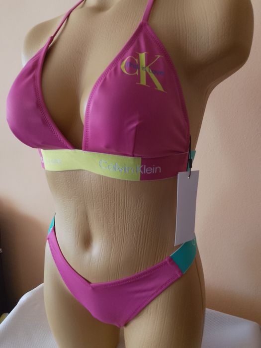 Комплекти бански Calvin Klein за мъже и жени