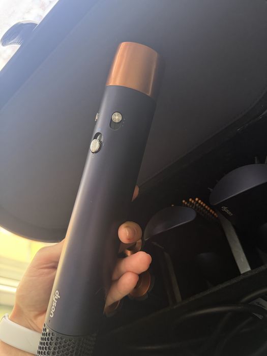 Оригинал Фен-стайлер Dyson