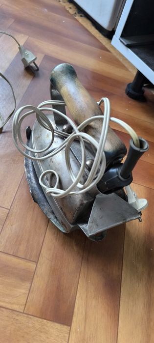 Зарядное устройство