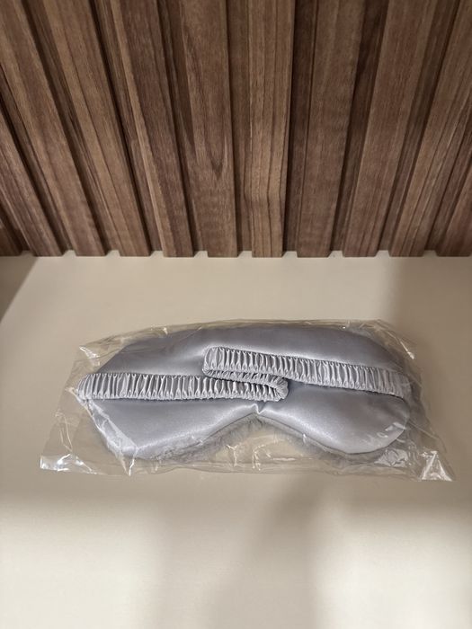 Плюшена маска за очи