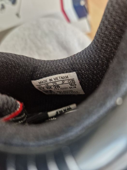 Оригинални детски маратонки Adidas, размер 28