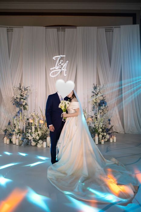 Продаю Очень красивое свадебное платье