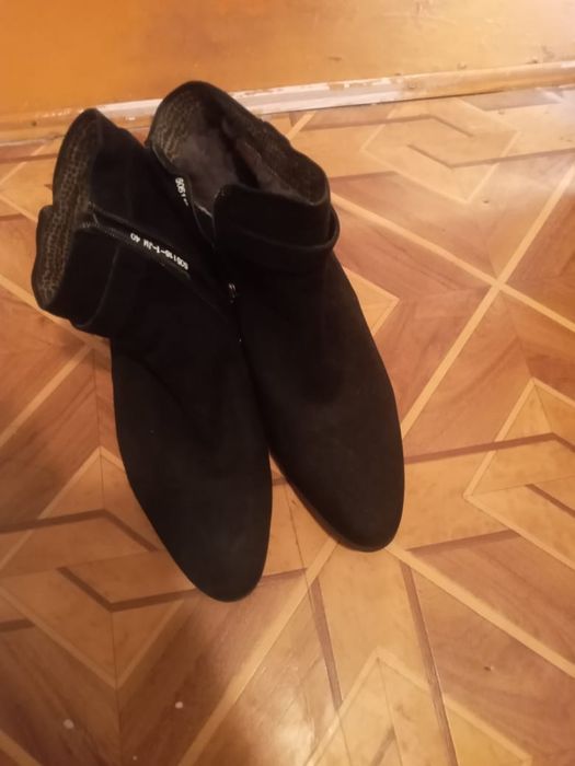 Ботинки новые, замшевые