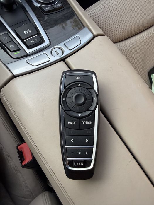 Telecomanda TV BMW Seria 7 Telecomanda BMW Seria 5 F10