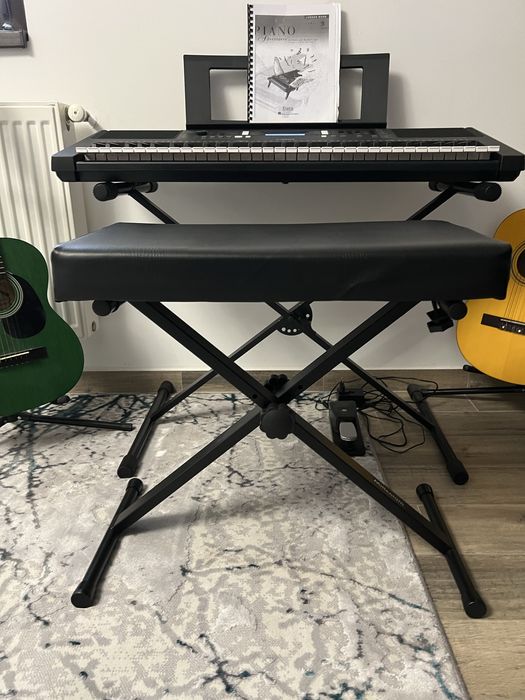 Pianina Yamaha E373 +scaun