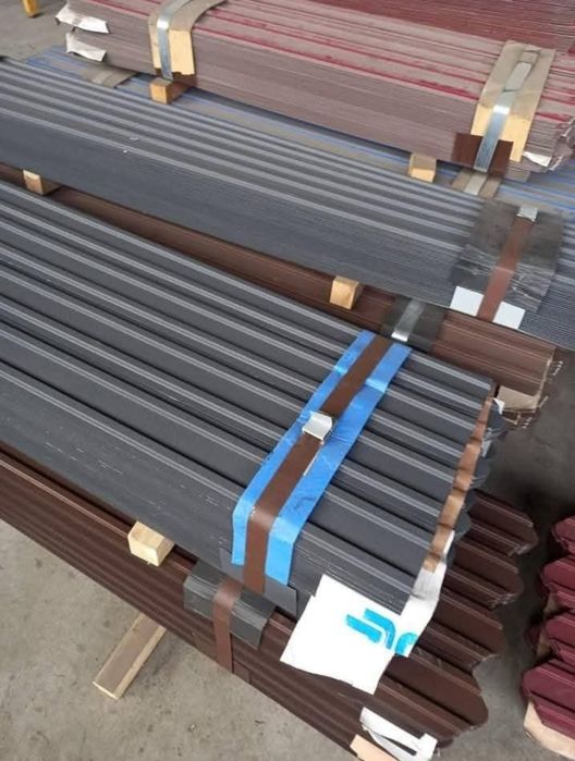 Vând șipcă metalică