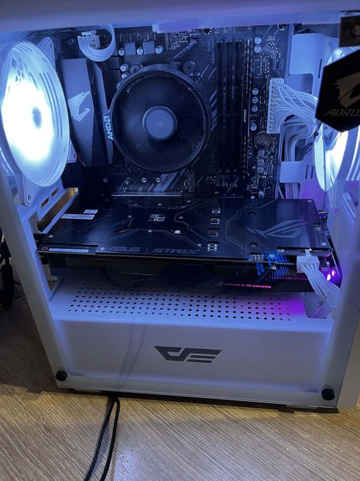 Vand PC de gaming