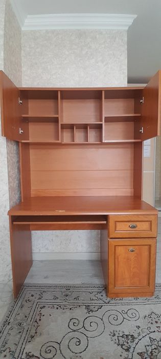 стол большой письменный