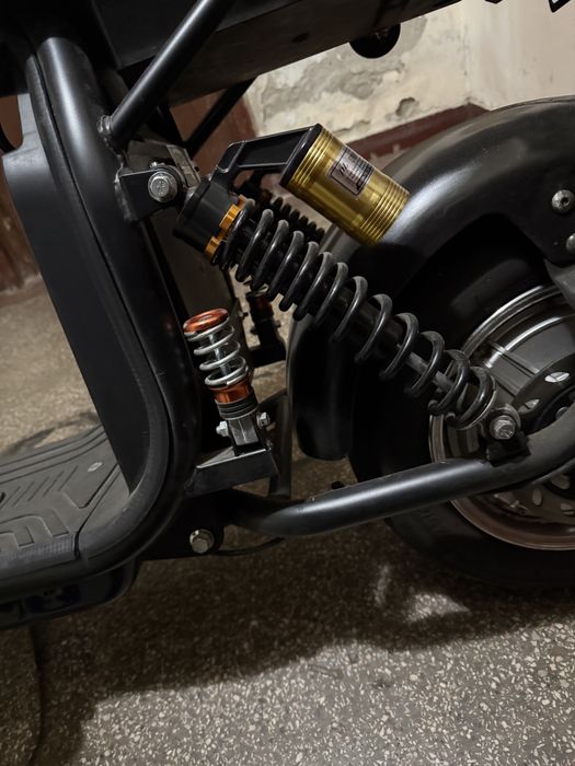 Scuter electric harley cu cartela 2000w 20ah