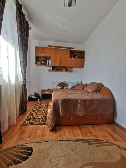 Inchiriez apartament 2 camere