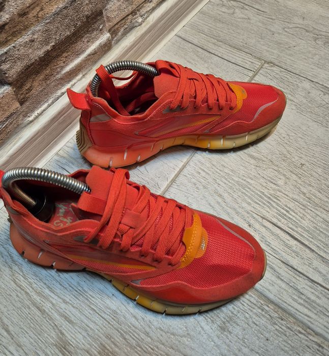 Adidasi Reebok impecabili