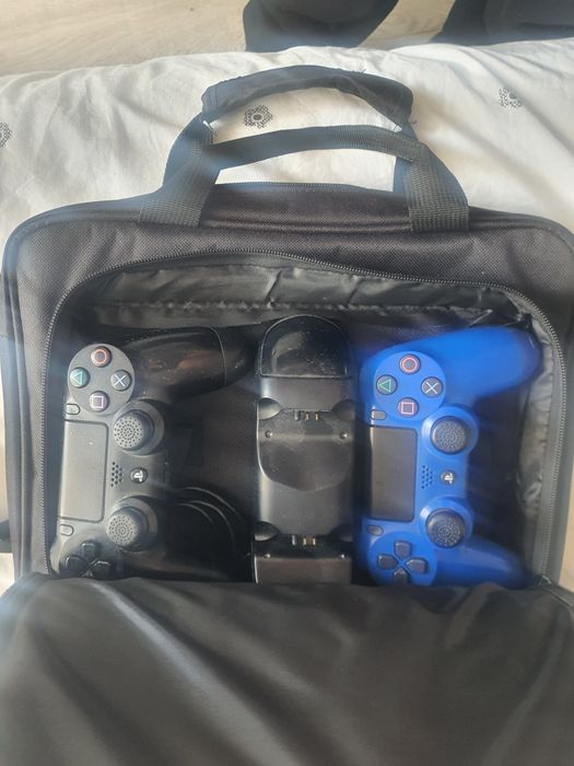 Продам приставку ps4