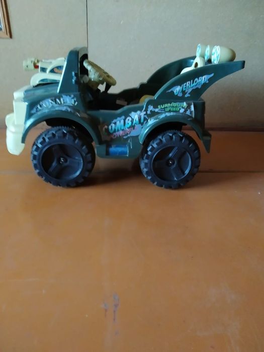 Продам машинку электрическая