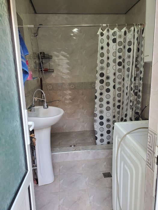 Oltin tepada xovli sotiladi srochna