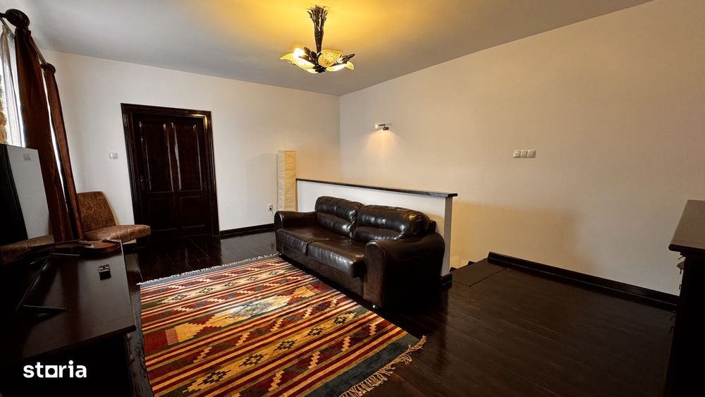 Proprietar-Apt 3 camere de exceptie in Centrul Istoric Str. Pielarilor