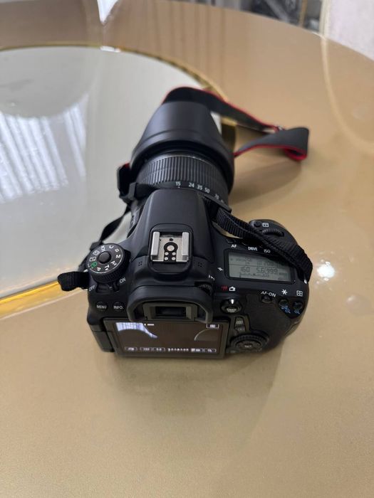 Canon EOS 70D + EF-S 15-85mm IS USM