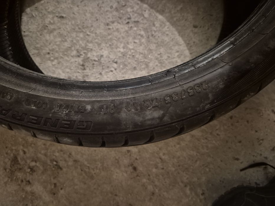 2 бр.Летни гуми 19 235/35