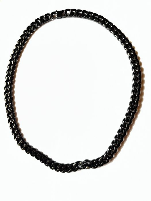 accesorii LUCLEON din otel inoxidabil trendhim  cu eticheta