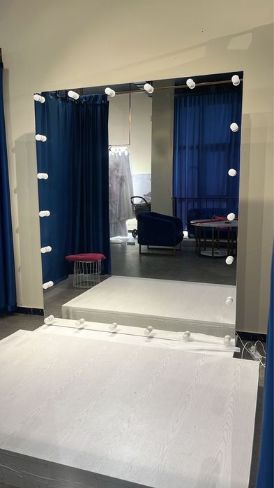 Продам зеркала 2метра большой красивый