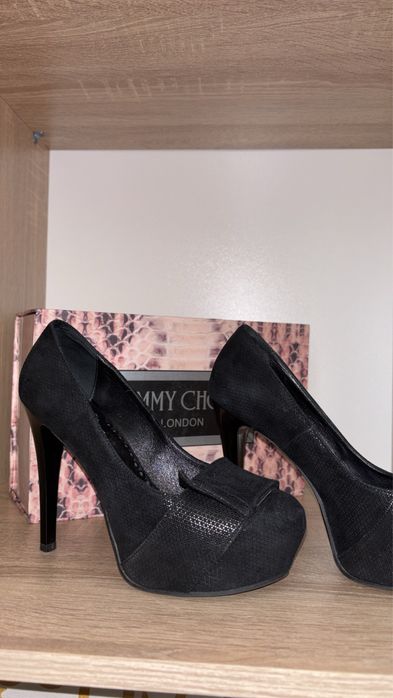 Pantofi cu toc negri piele intoarsa /cu platforma