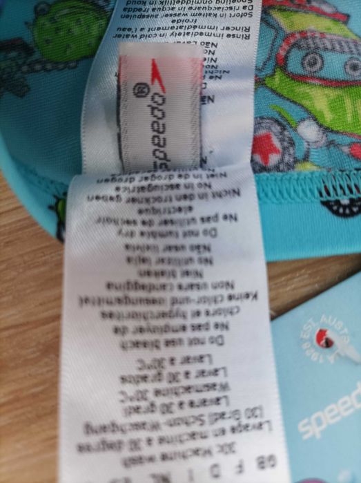 Нови Speedo 9-12-18m бански