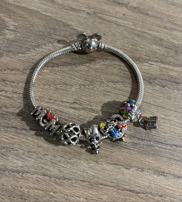 Гривна PANDORA с талисмани DISNEY