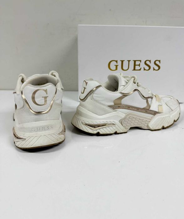 Guess Carrli foiled