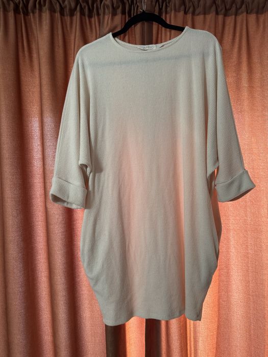 Pulover tip rochie bej