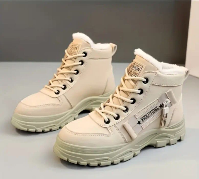 Обувь на осень 39 и 35