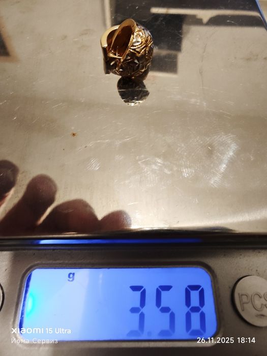 Продавам златни обеци 14к