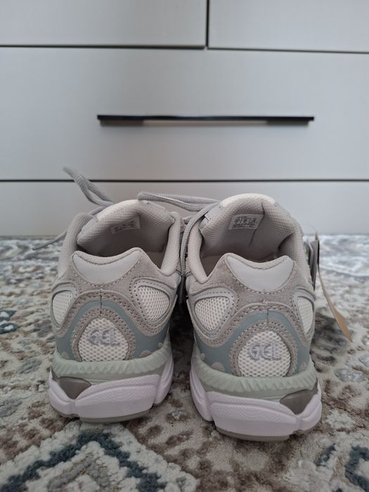 Asics gel nyc белые