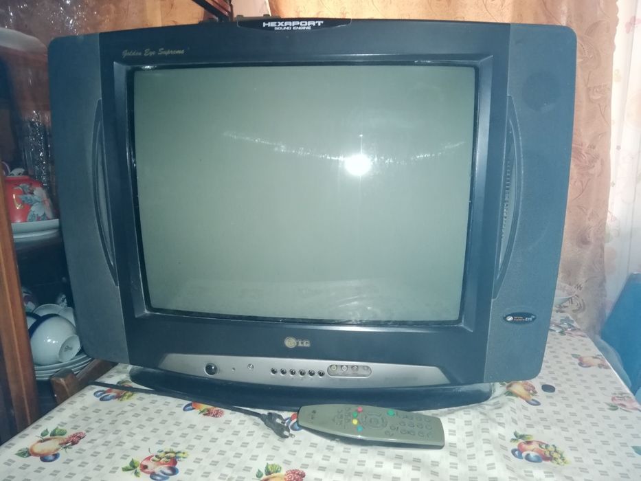 Телевизор Lj Golden Eye Supreme HEXAPORT SOUND ENGINE